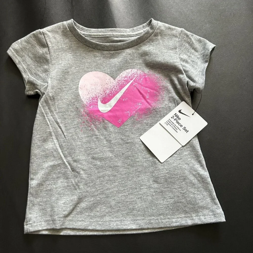 NWT Nike Glitter Athletic Set Girls Size 3T